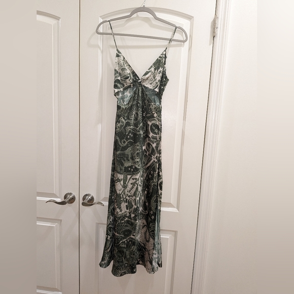 6. NWT JONATHAN SIMKHAI ELIZA PRINTED CUT OUT MIDI SLIP DRESS IN ARMY ASTROLOGY - Picture 4 of 4